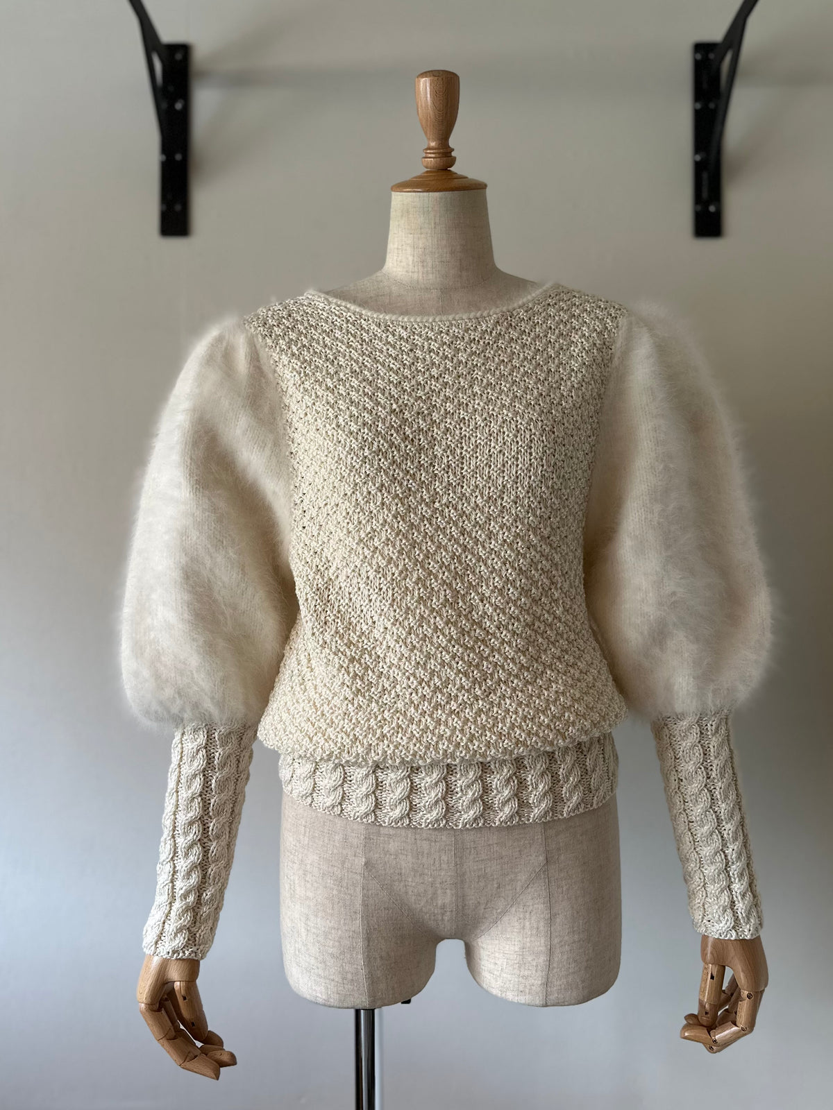 fur sleeve design knit tops