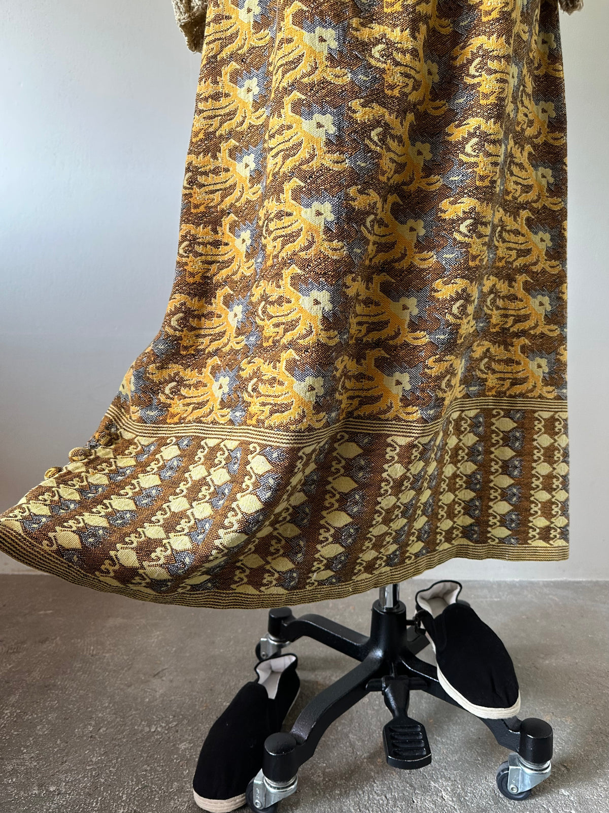 woven maxi skirt