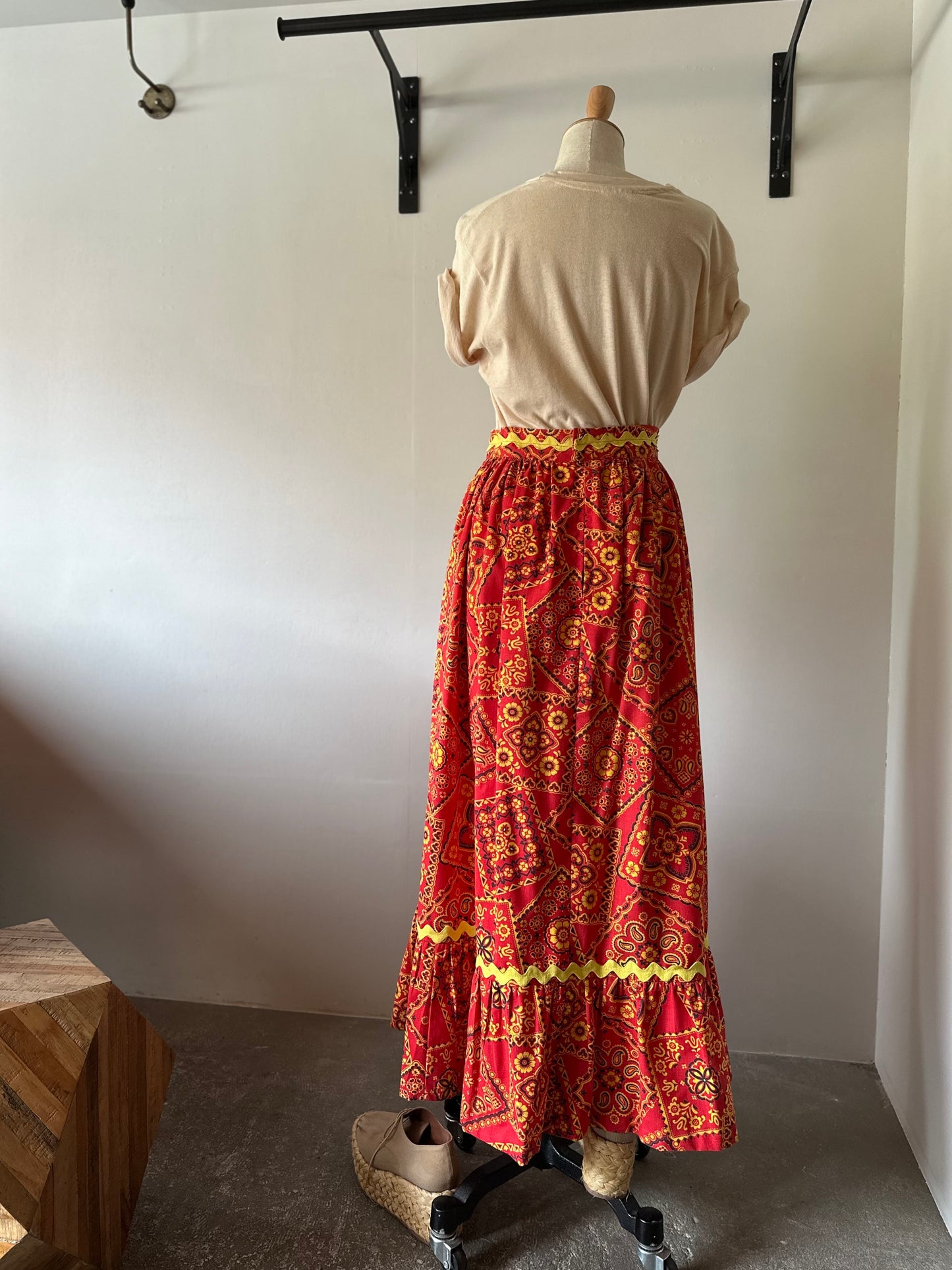 bandanna pattern skirt