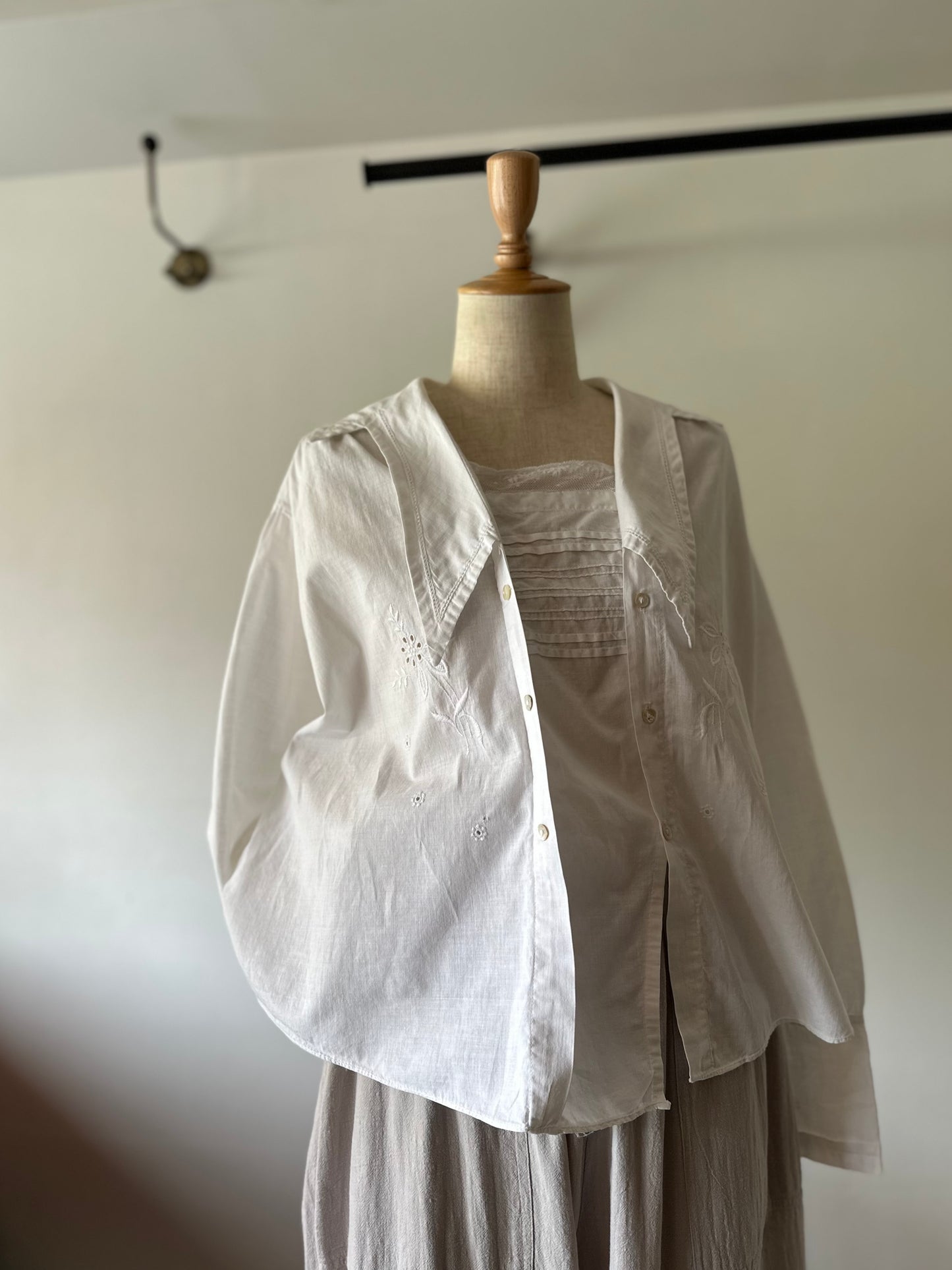 embroidery lace blouse