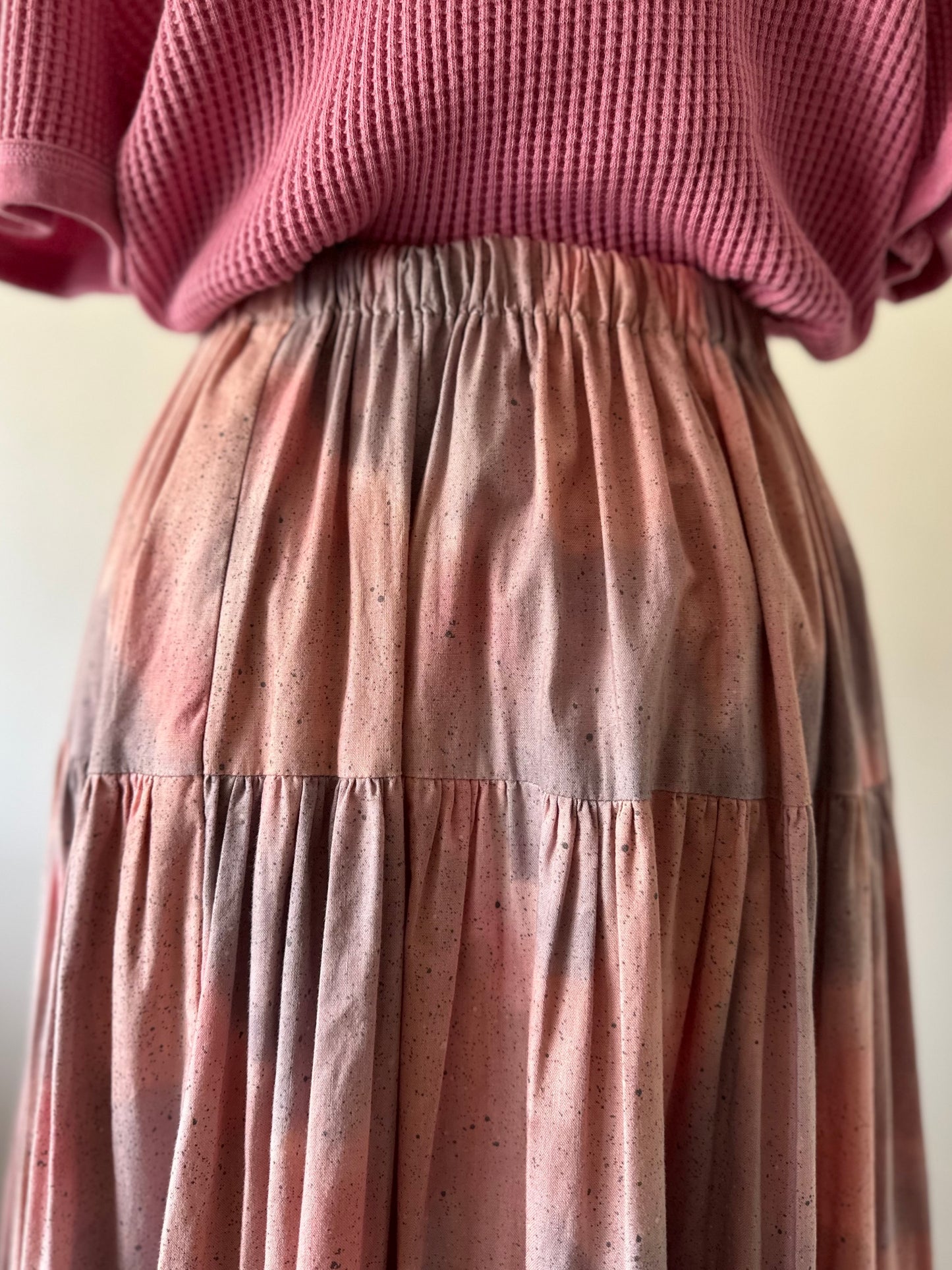 pale gradation tiered skirt