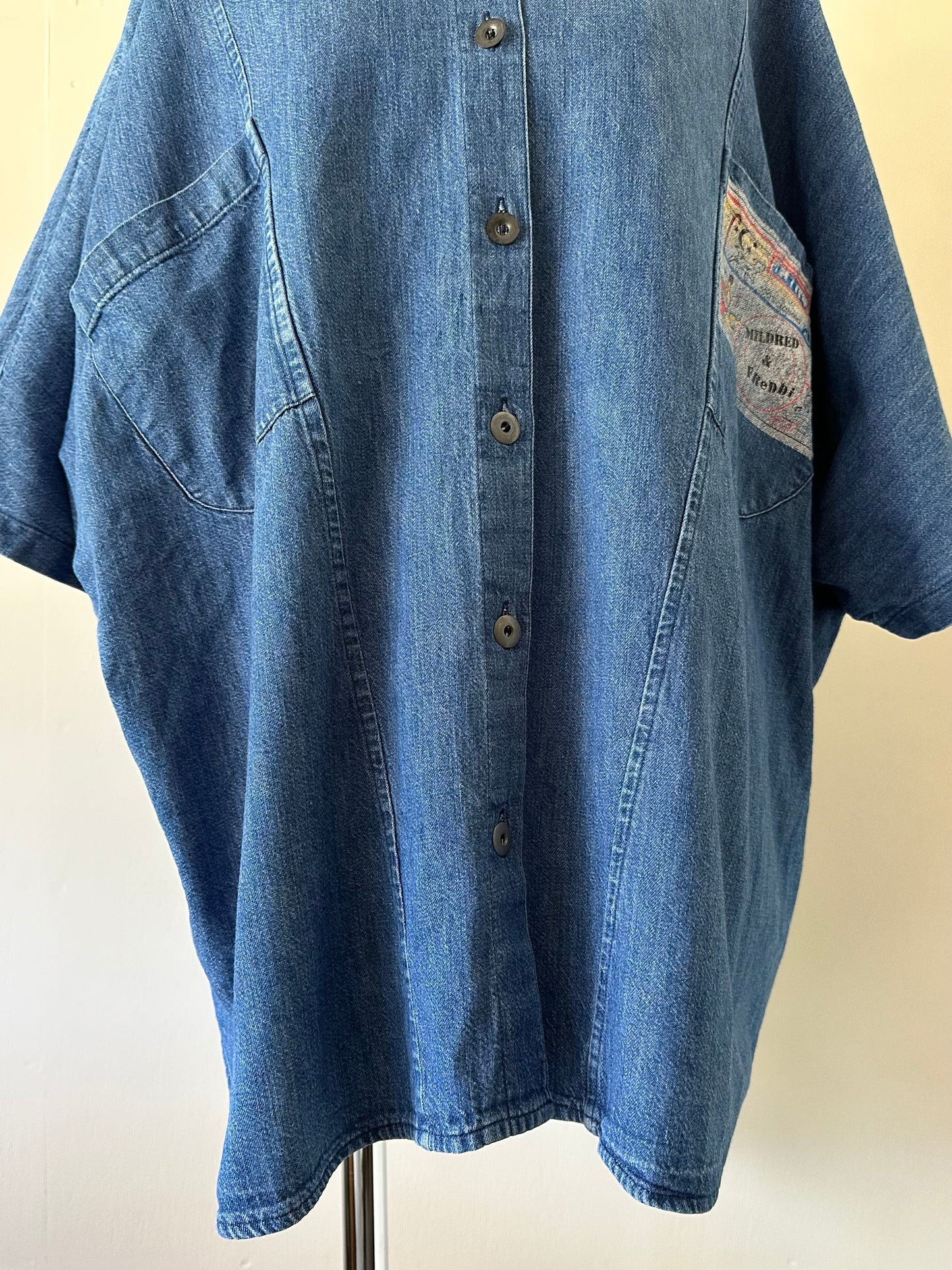 wide silhouette denim shirt