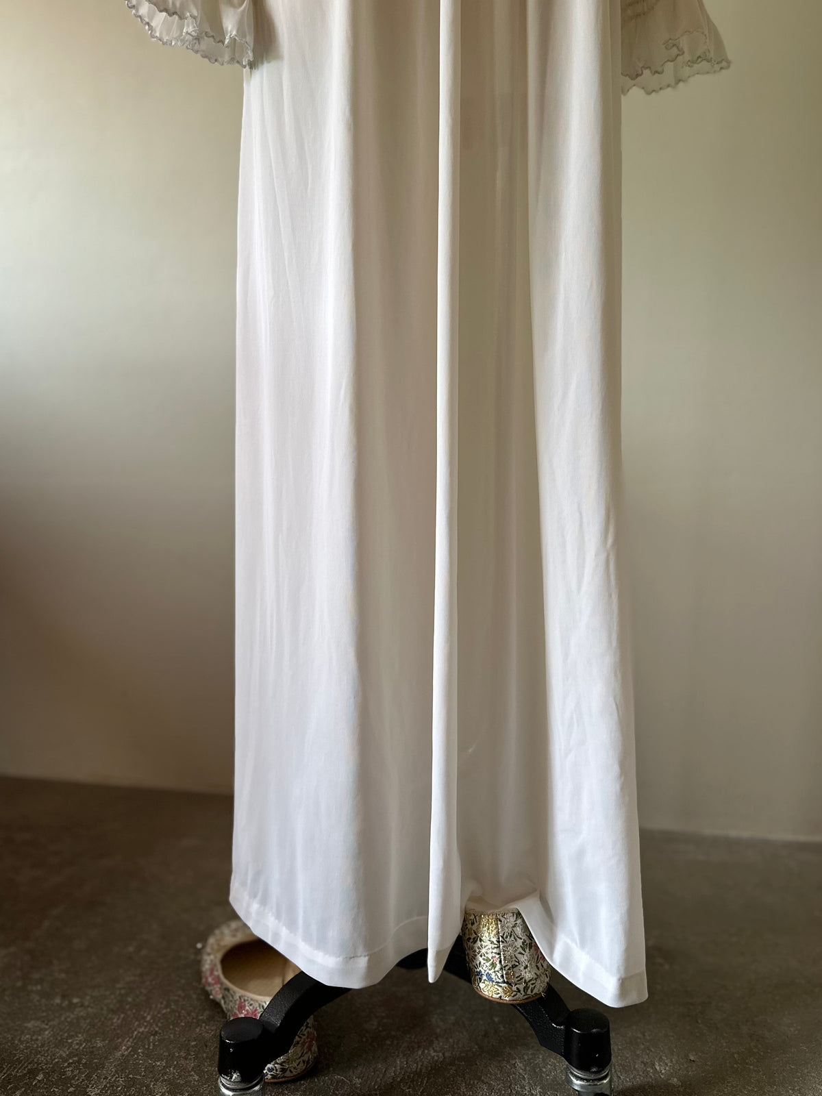 embroidery collar night dress