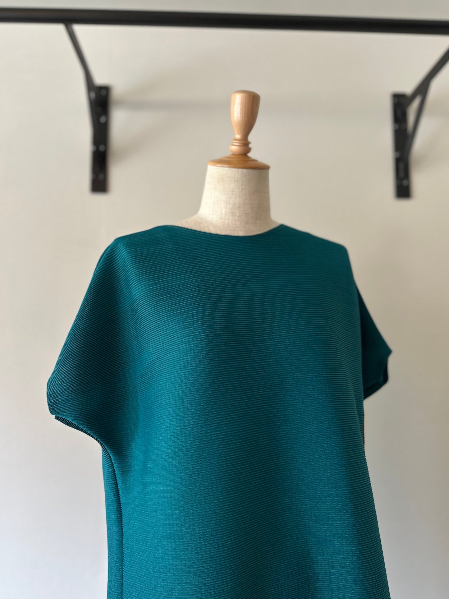 color block pleats dress