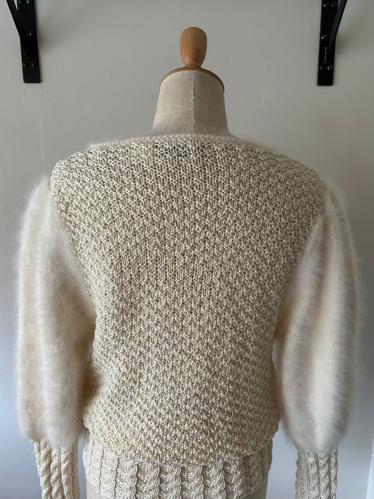 fur sleeve design knit tops