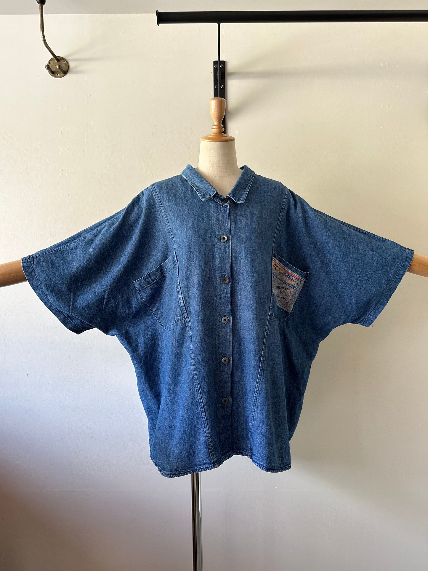 wide silhouette denim shirt