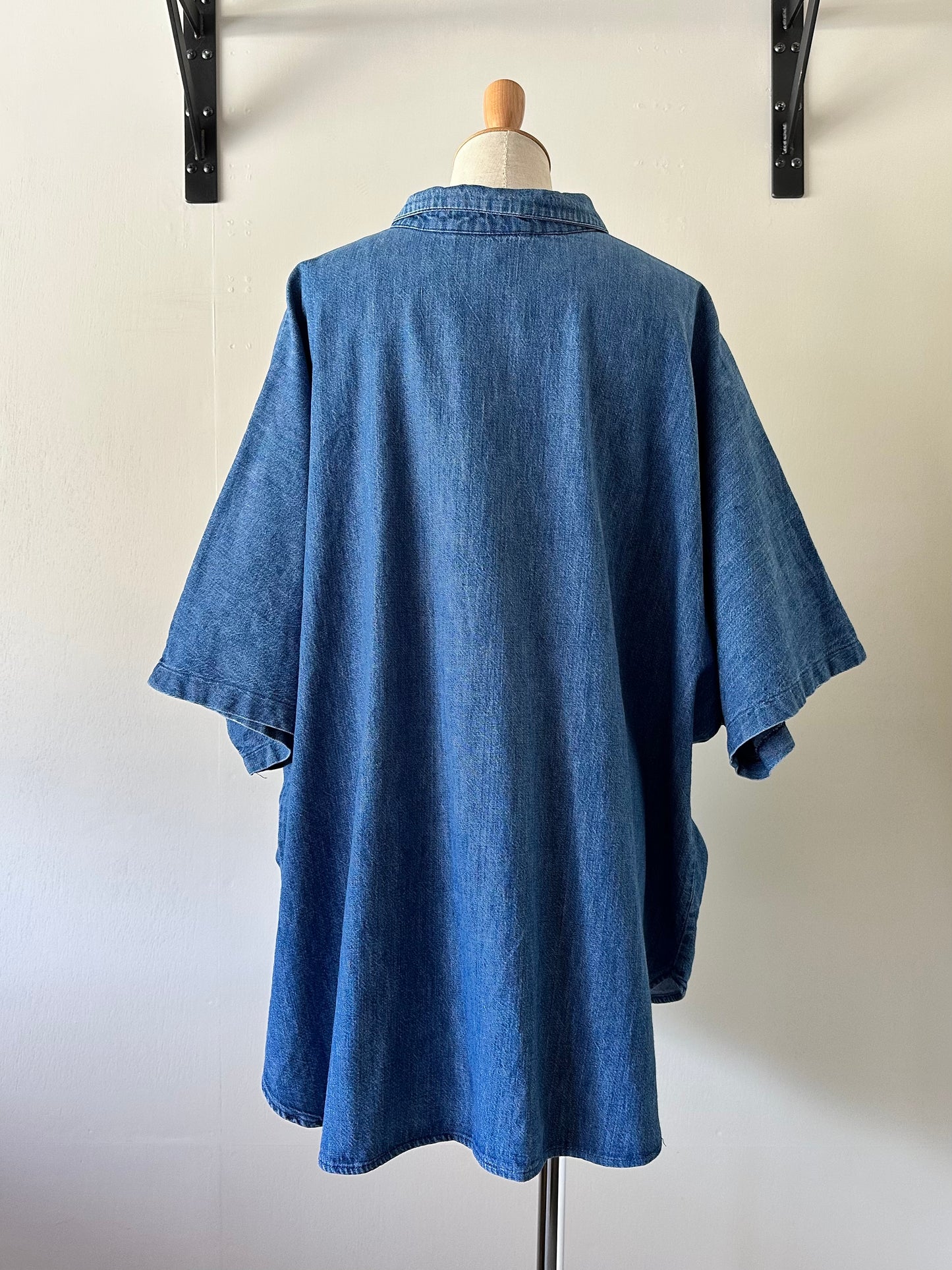 wide silhouette denim shirt