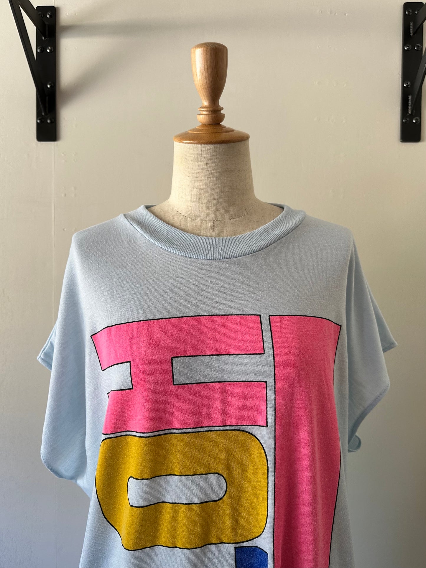 sleeveless print T-shirt