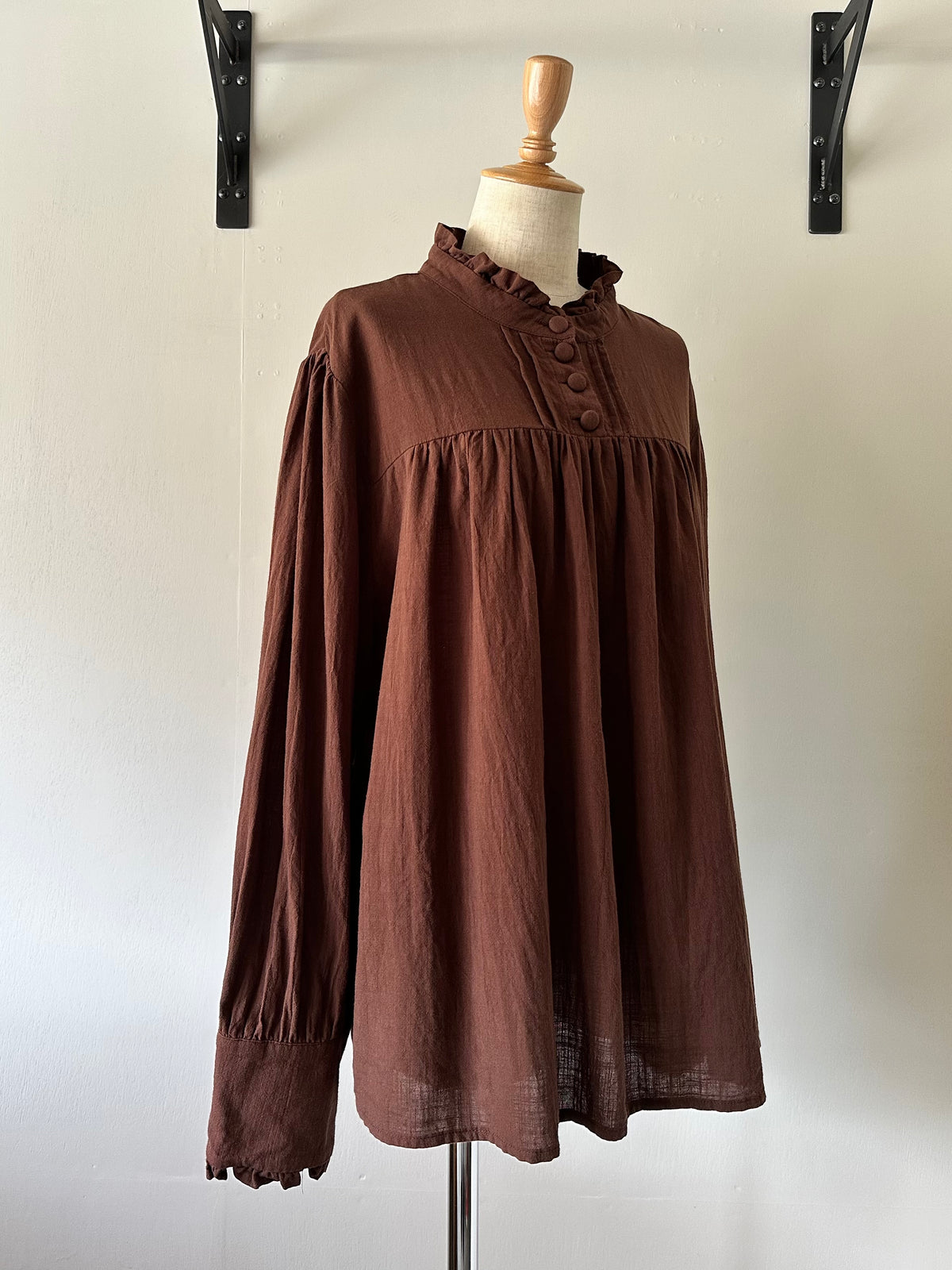 frill design blouse