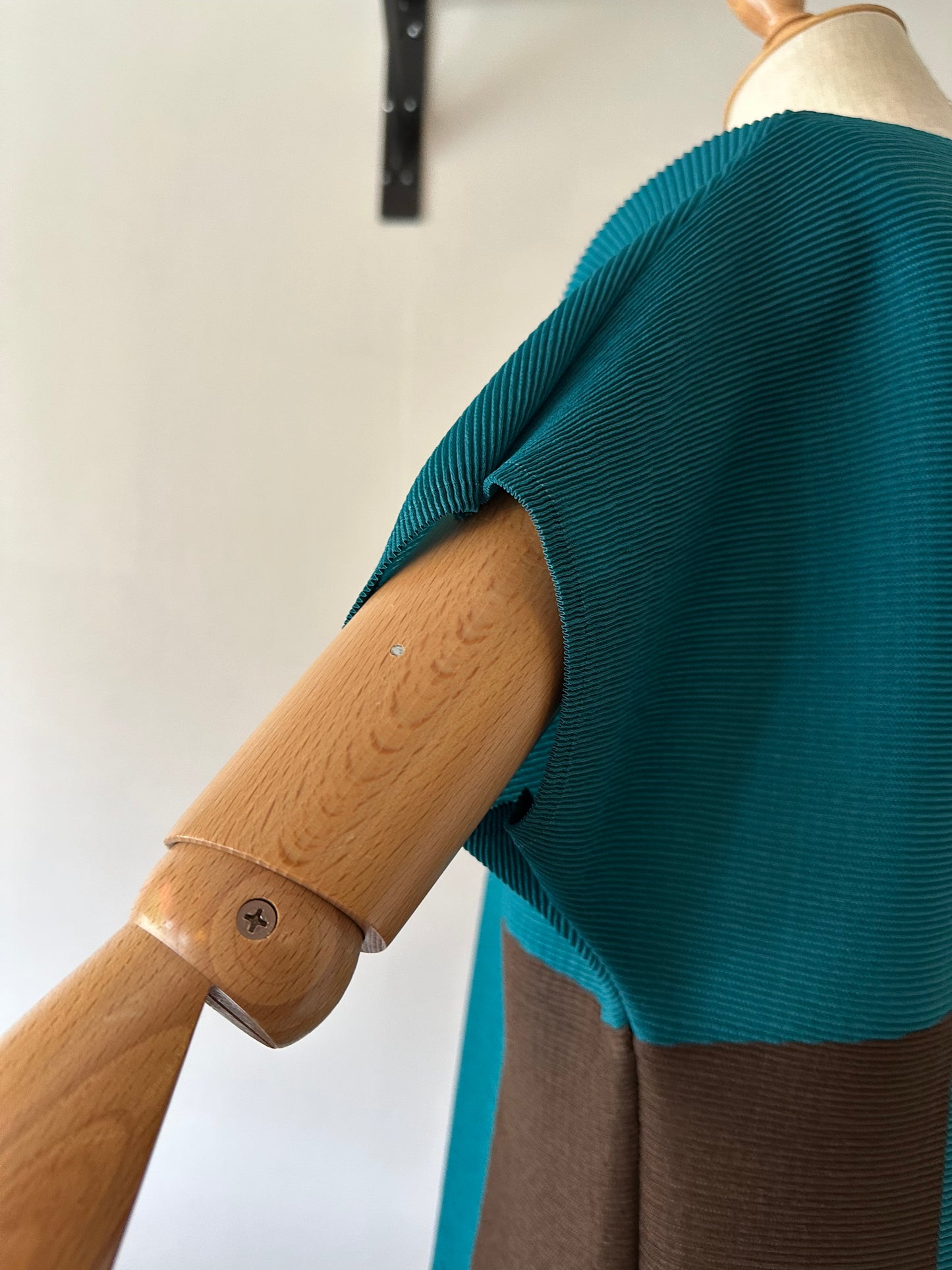 color block pleats dress