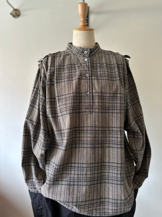 band collar pullover shirt