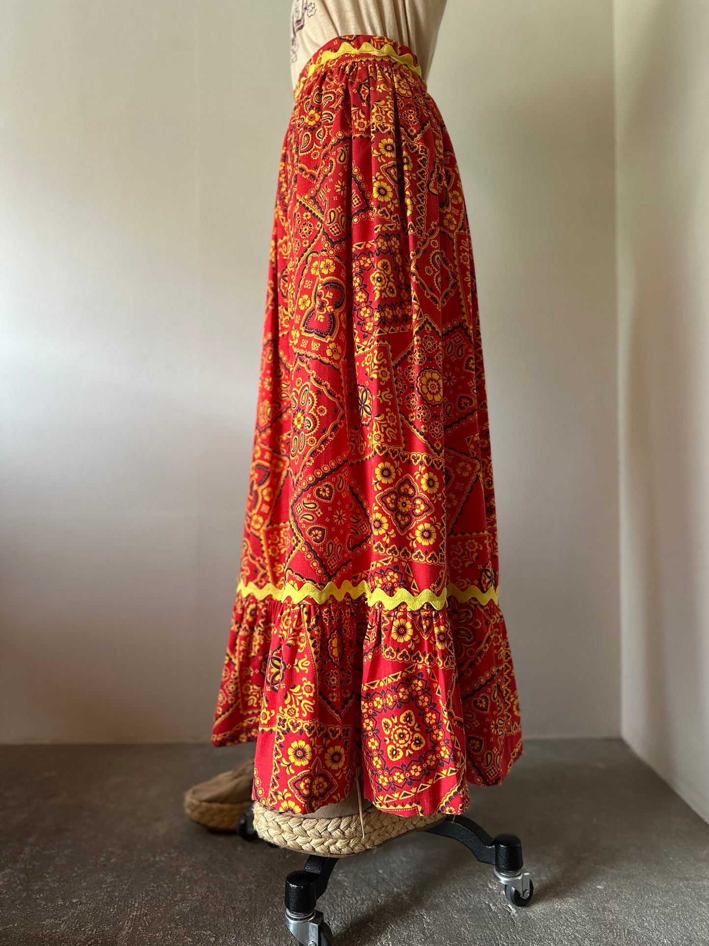 bandanna pattern skirt