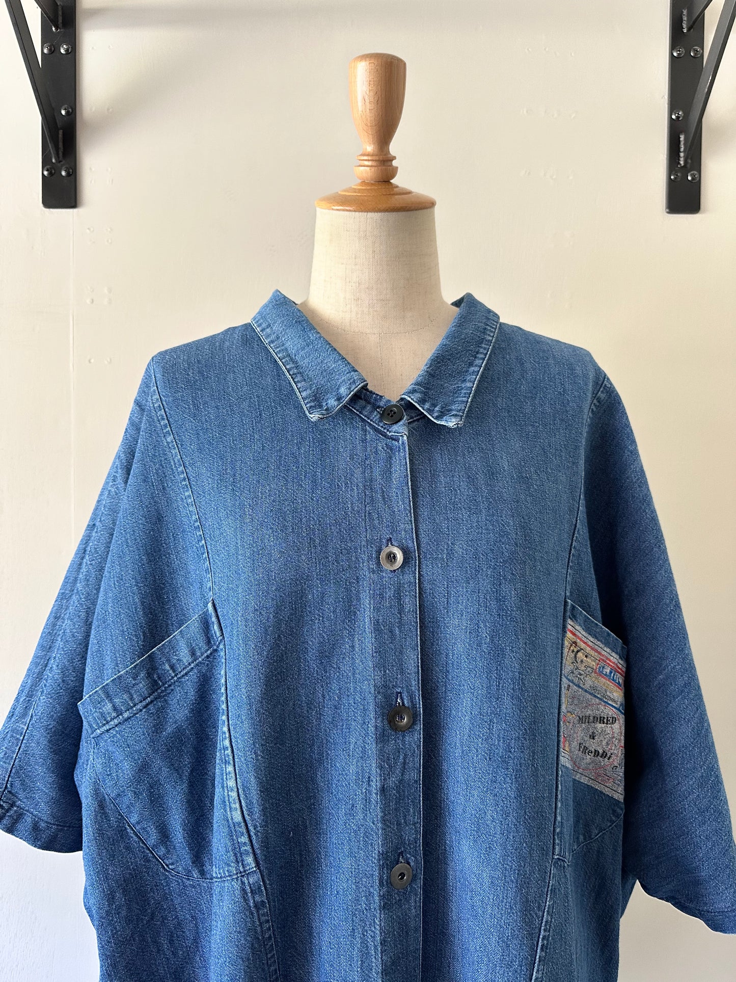 wide silhouette denim shirt