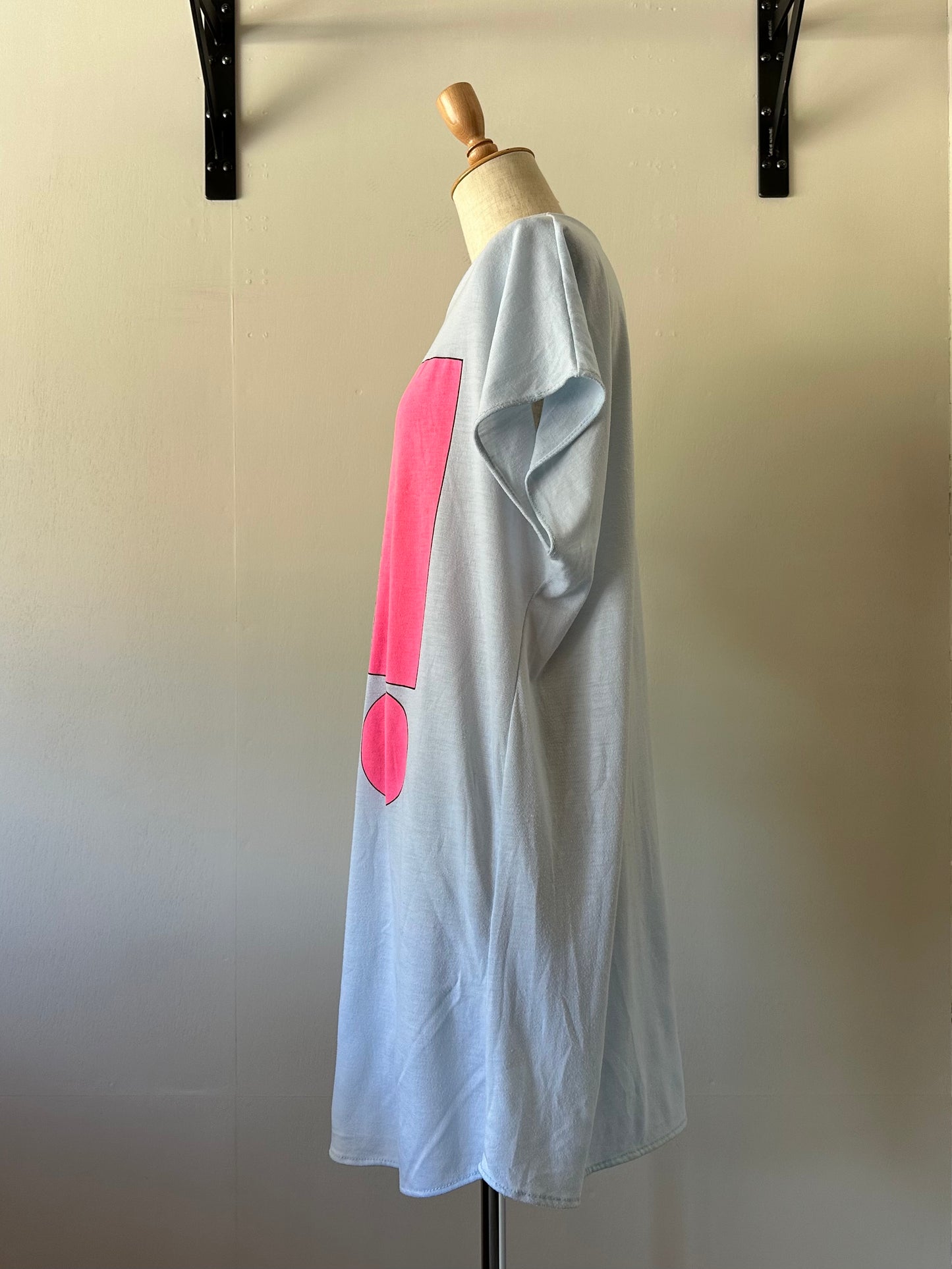 sleeveless print T-shirt