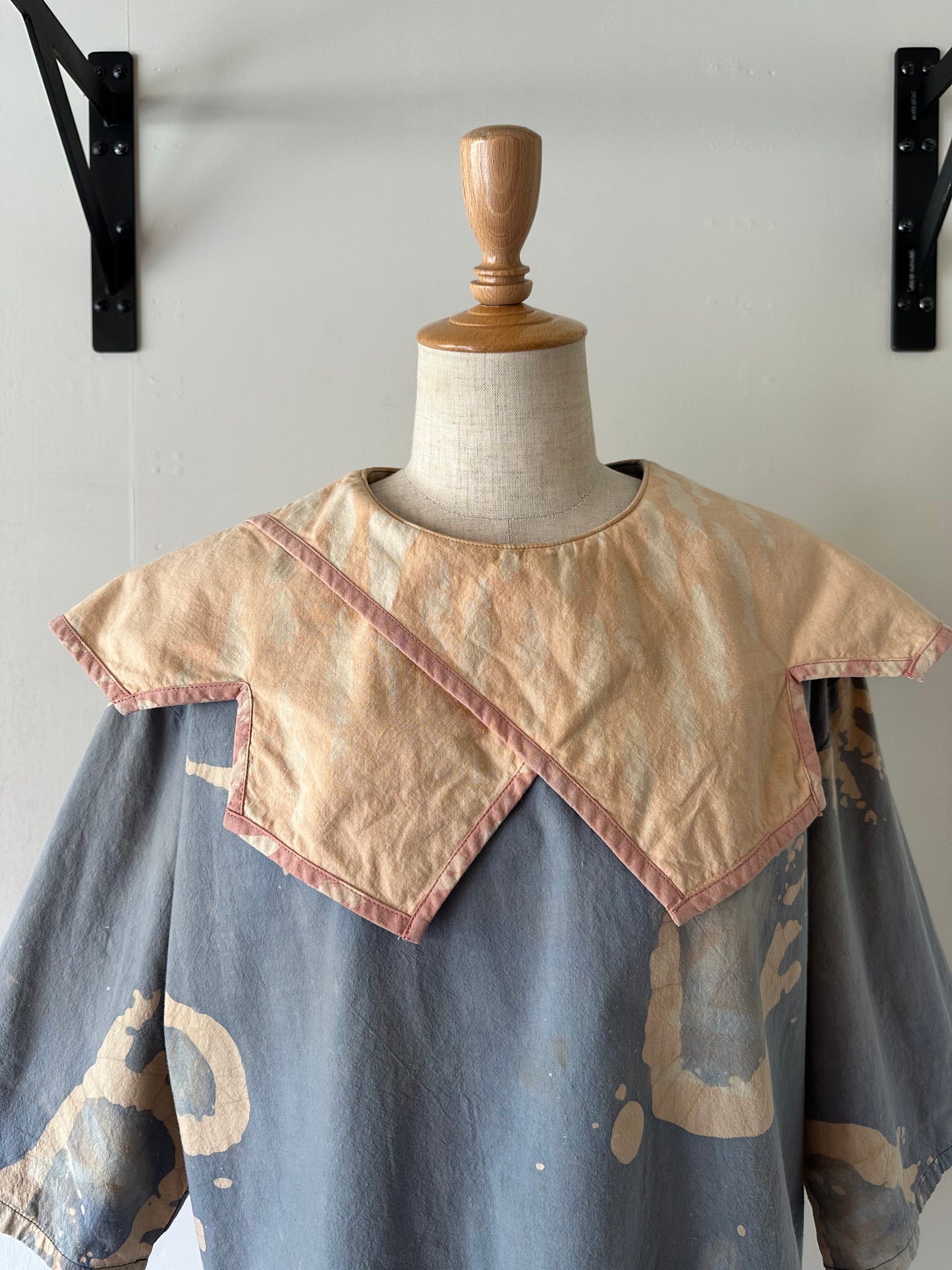 unique collar tops