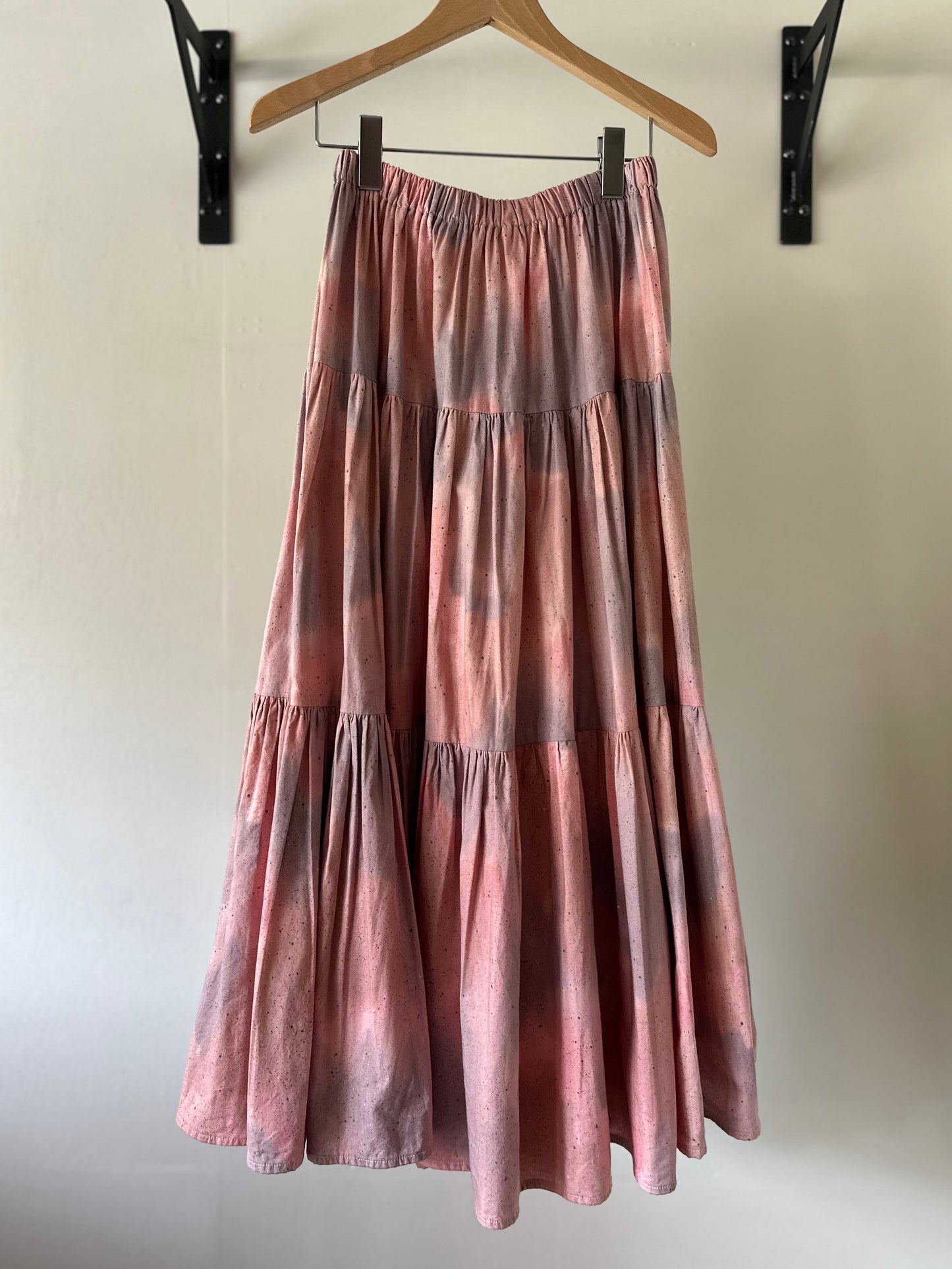 pale gradation tiered skirt