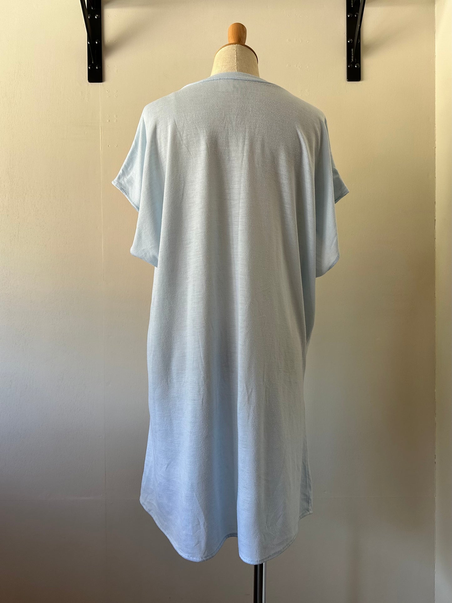 sleeveless print T-shirt