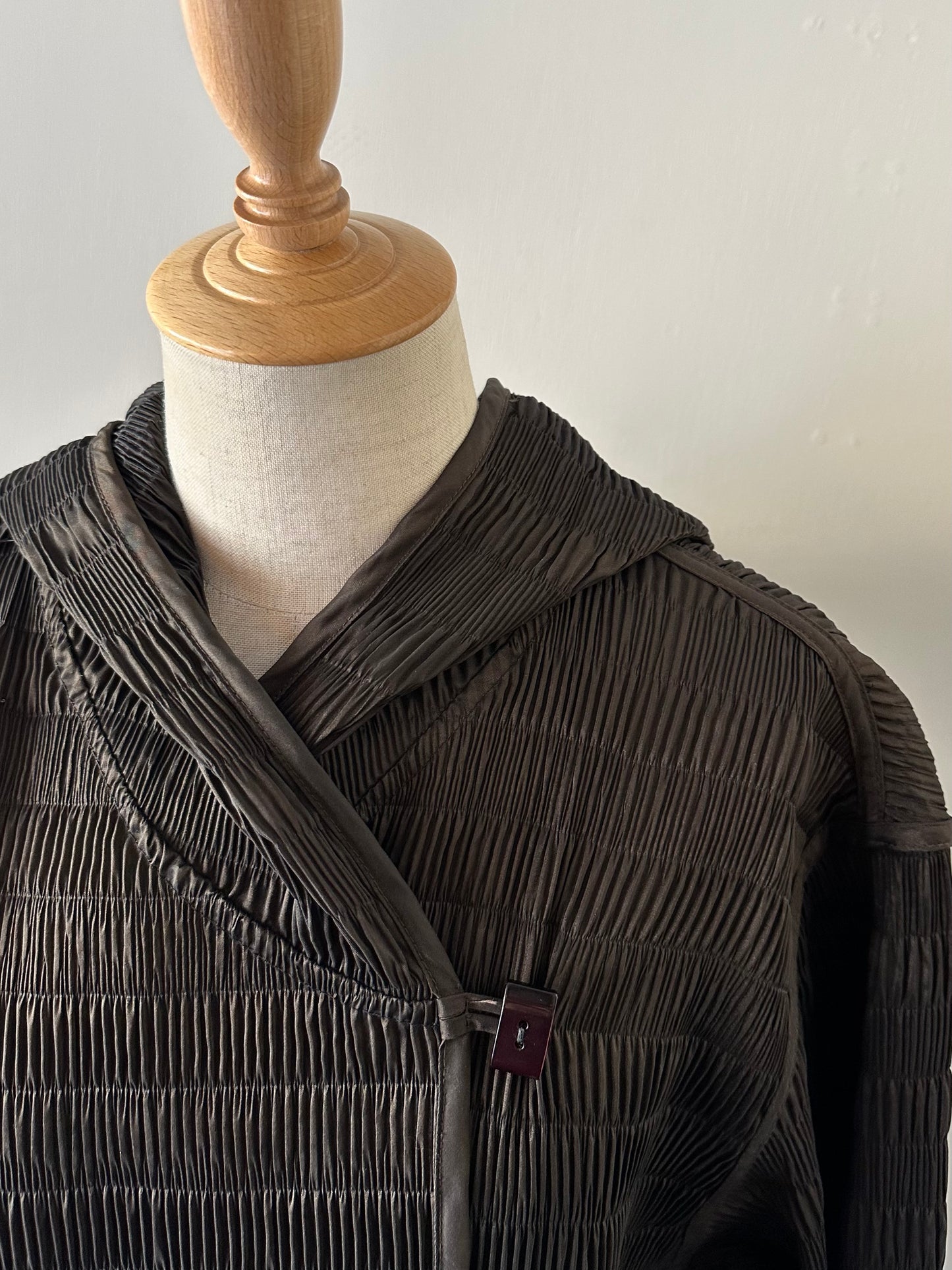 reversible pleats coat