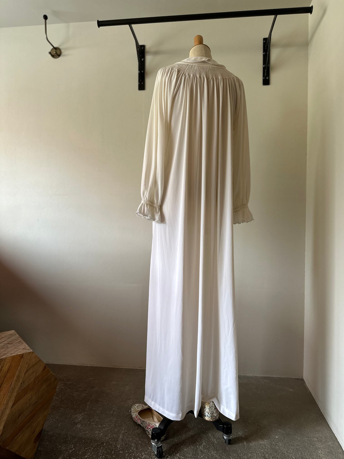 embroidery collar night dress