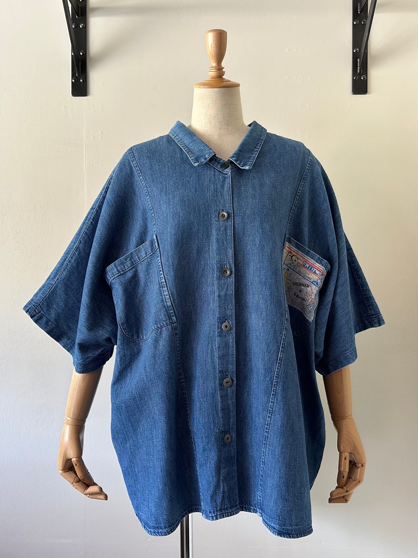 wide silhouette denim shirt